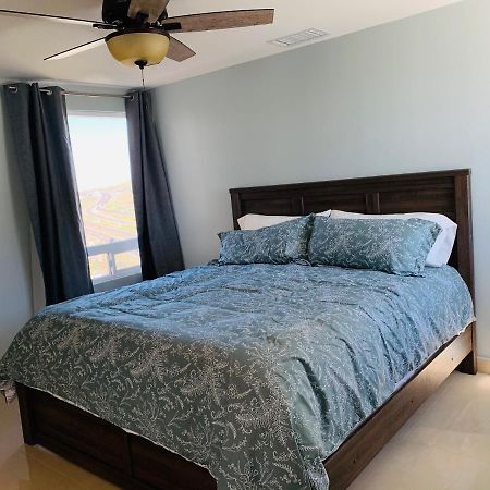 Beachfront Condo W Pools Steps To Beach & Mins To Dt 罗萨里托 外观 照片